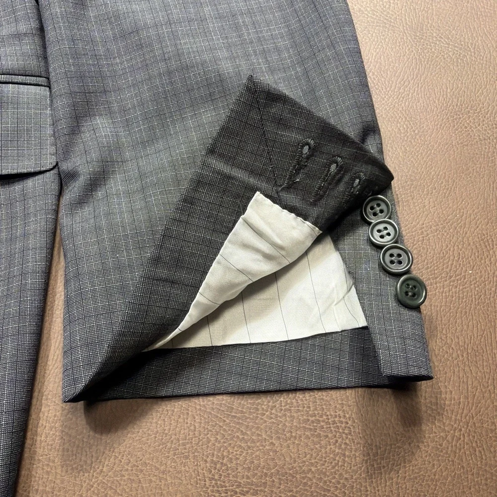 CANALI Travel Sport Coat Blazer WATER RESISTANT Gray Check Modern Italy 46L MINT